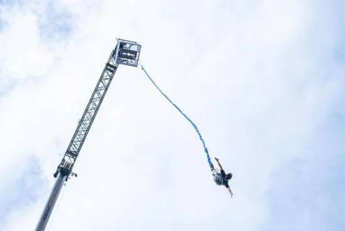Bungee Drop from Canva